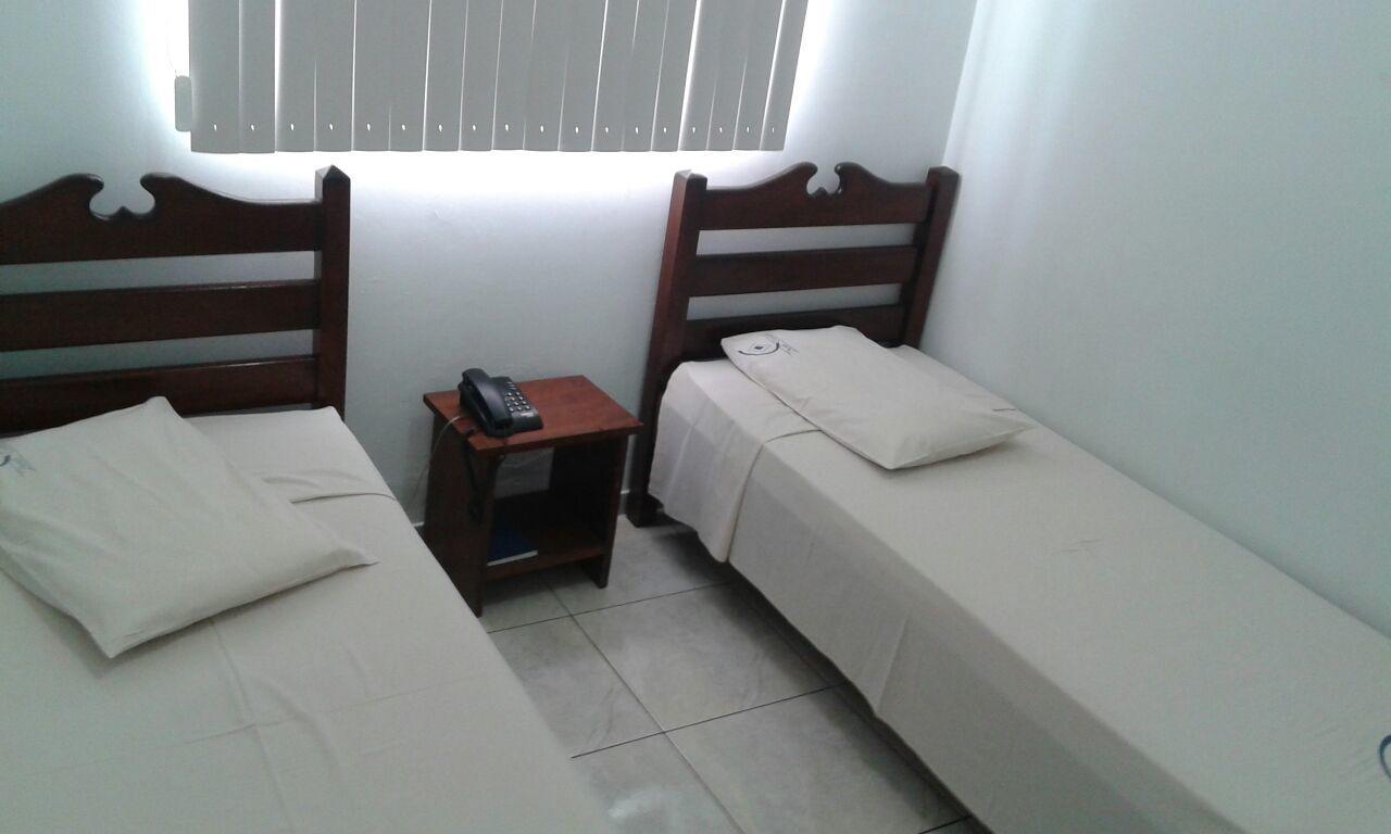 Hotel Ceolatto Av Julio Campos 瓦尔泽亚格兰德 外观 照片